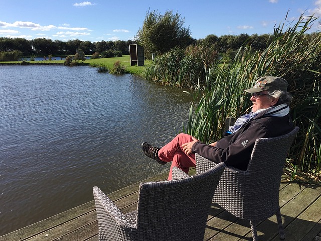 人不禁深思 人不禁深思